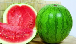 一手爆料吃瓜图片,吃瓜群众目睹一手爆料瞬间